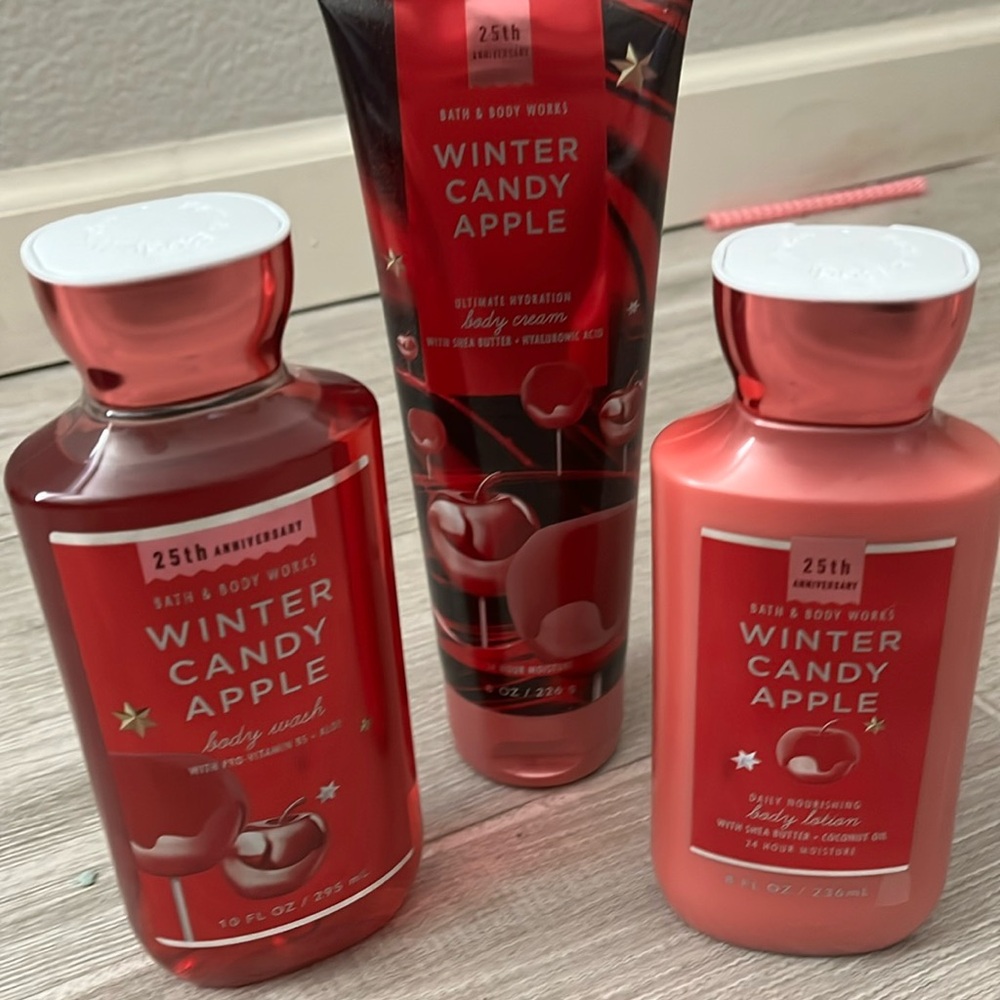 Bath and body bodyworks winter candy apple bundle nwt